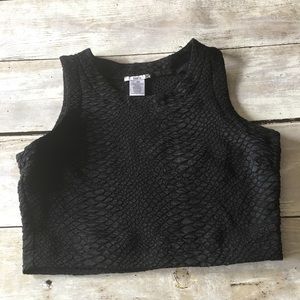 Bar III Womens Sleeveless Crocodile Textured Crop